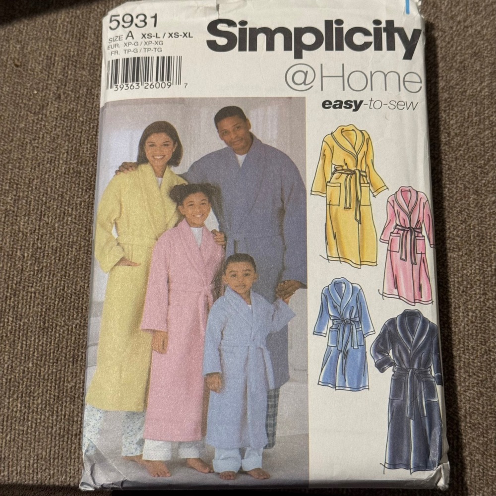 Simplicity 5931 Sewing Pattern Unisex Adult Child Robe Easy to Sew XS-XL Uncut